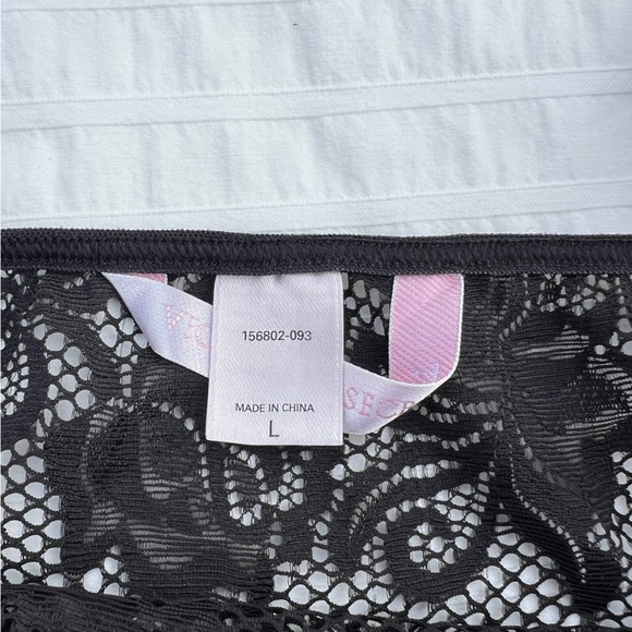 VTG Y2K Victoria's Secret Black Lace Sheer Crop Top, L - Picture 9 of 11